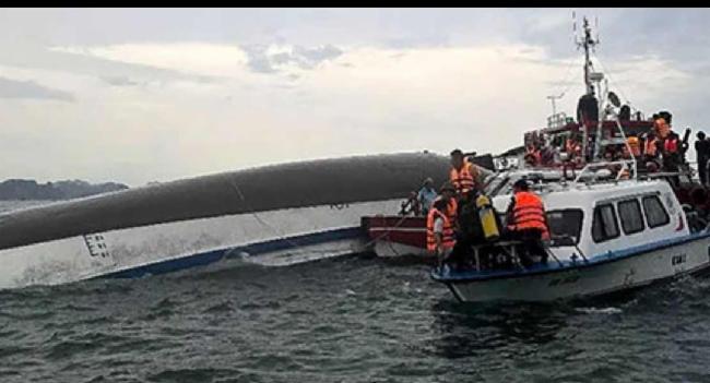 වියට්නාමයේ බෝට්ටුවක් පෙරළීමෙන් 34ක් මරුට